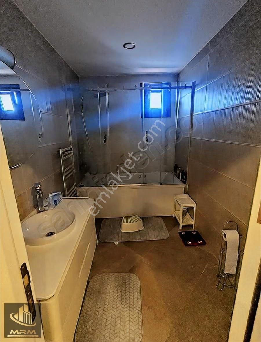 Mrm Gayrimenkul'den Satılık Lüks Villa Kendine Ait Bahçeli - Görsel 6