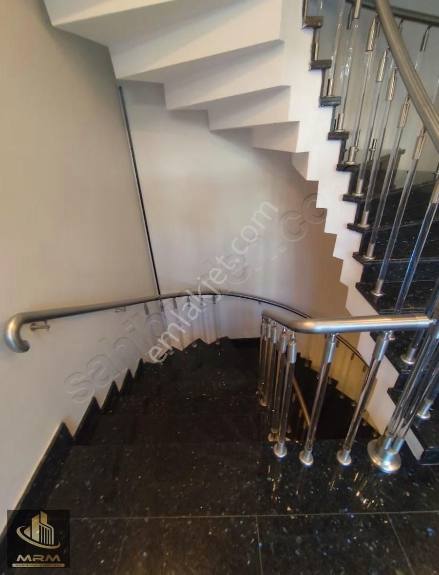 Mrm Gayrimenkul'den Satılık Lüks Villa Kendine Ait Bahçeli - Görsel 26