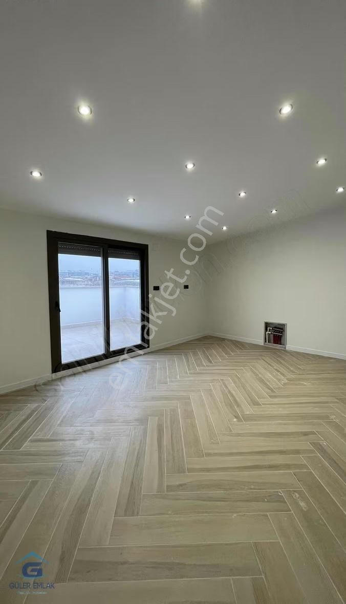 Cumhuriyet Mahallesi Cafeler Sokağında Dublex Daire - Görsel 24