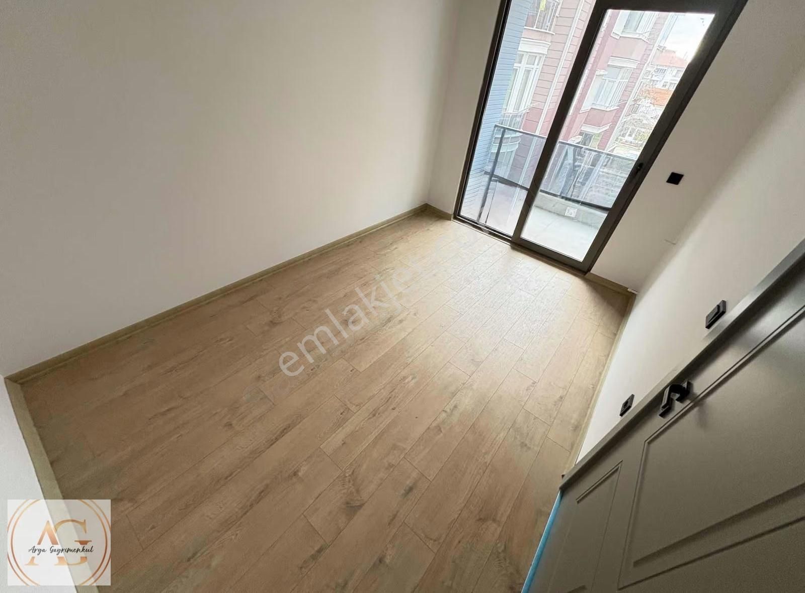 Altınkum Merkezde Denize Yakın, Ara Kat 1+1 Satılık Daire - Görsel 35