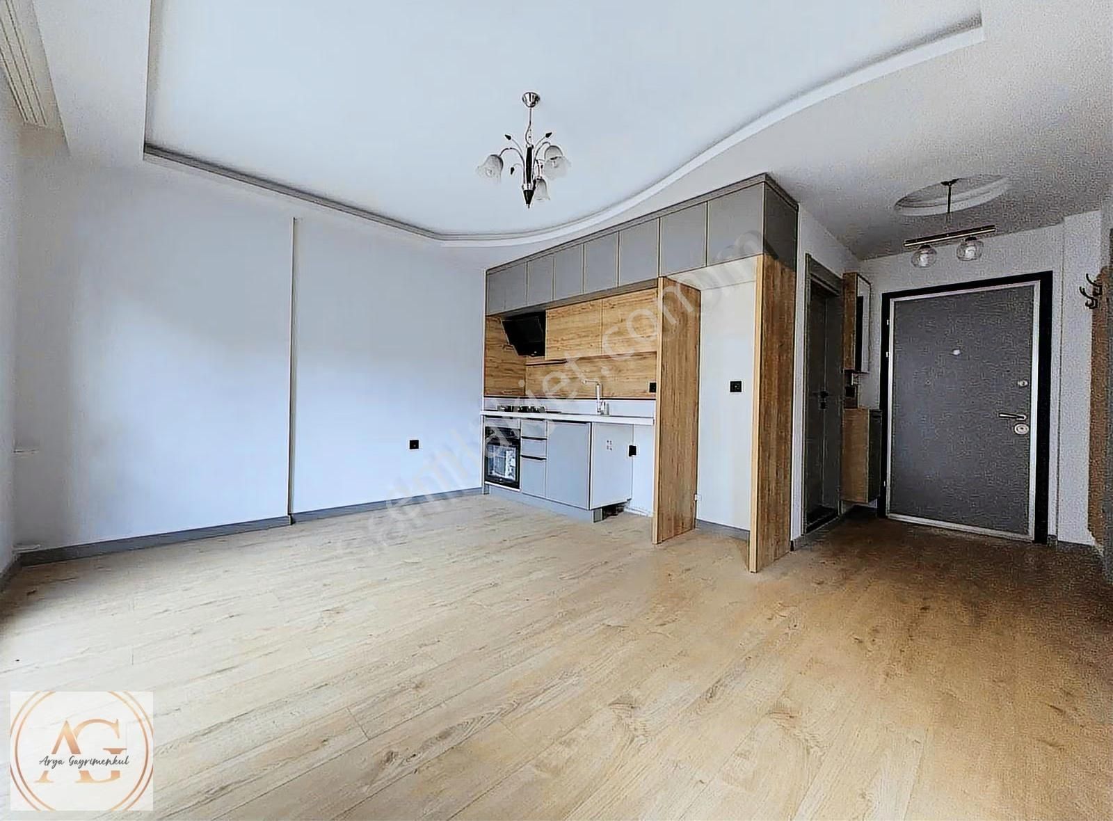 Altınkum Merkezde Denize Yakın, Ara Kat 1+1 Satılık Daire - Görsel 14
