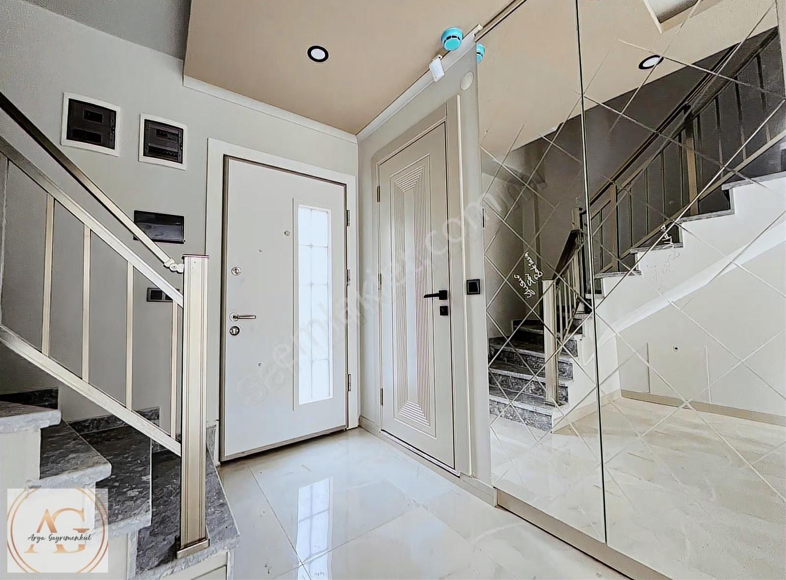 Küçükuyu'da Denize Yakın, Havuzlu, 140m² 3+1 Satılık Villa - Görsel 33