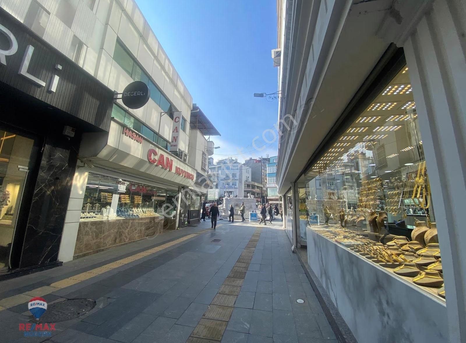 Fırsat! Şehrin Tam Merkezinde Komple Satılık Bina - Görsel 12