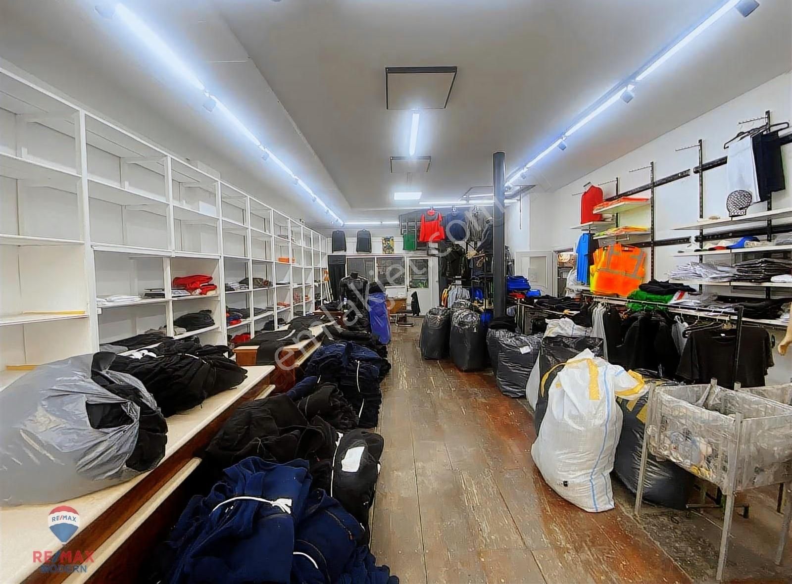 Fırsat! Şehrin Tam Merkezinde Komple Satılık Bina - Görsel 16