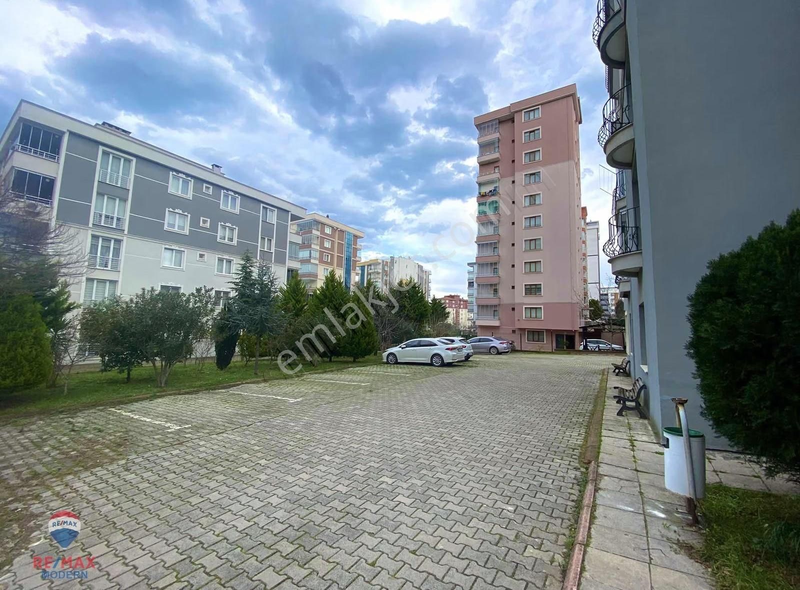 Esenevlerde Sahile Ve Tramvaya Yürüme Mesafesinde Satılık Daire - Görsel 21