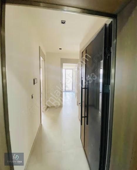 Acil Ön Cephe Cadde Üstünde Metrobüse Yakın Sıfır 2+1 - Görsel 4