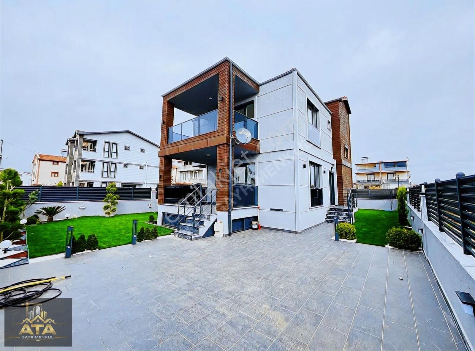 Tam Müstakil Parka Cephe+lüx Dizayn 4+1 Yerden Isıtmalı Villa - Görsel 16