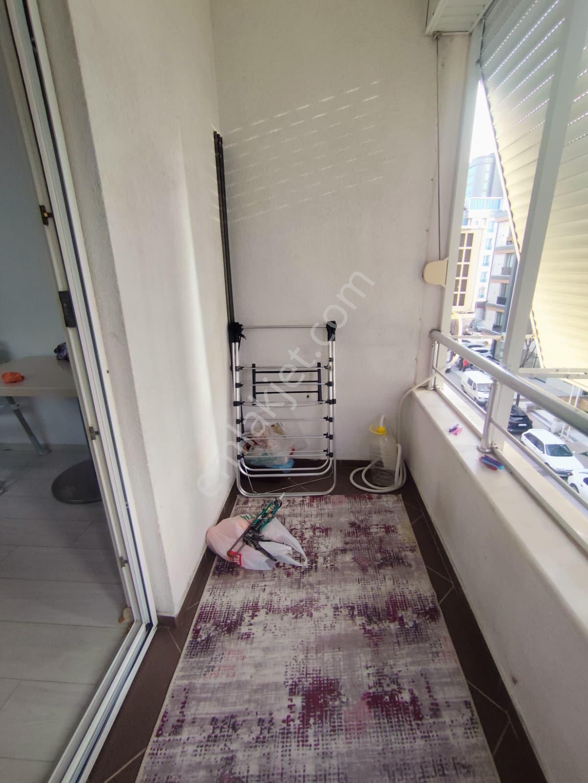 Mertcan Dan Soğanlık Metroya Yürüme Arakat 3+1 Kapalı Balkonlu Fırsat - Görsel 23