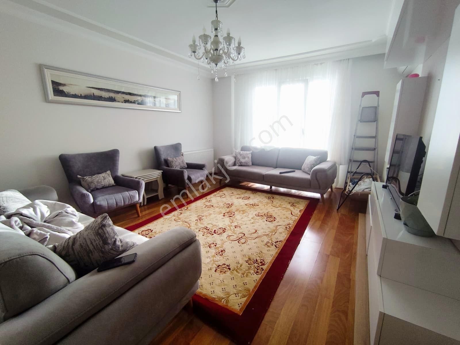 Mertcan Dan Soğanlık Metroya Yürüme Arakat 3+1 Kapalı Balkonlu Fırsat