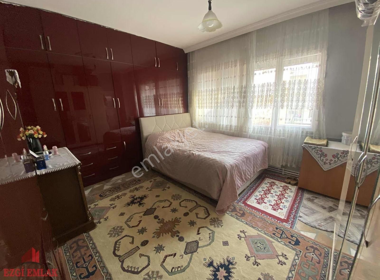 60 . Yıl Mahallesinde Ana Caddeye Yakın 3+1 Kattan Bölme - Görsel 15