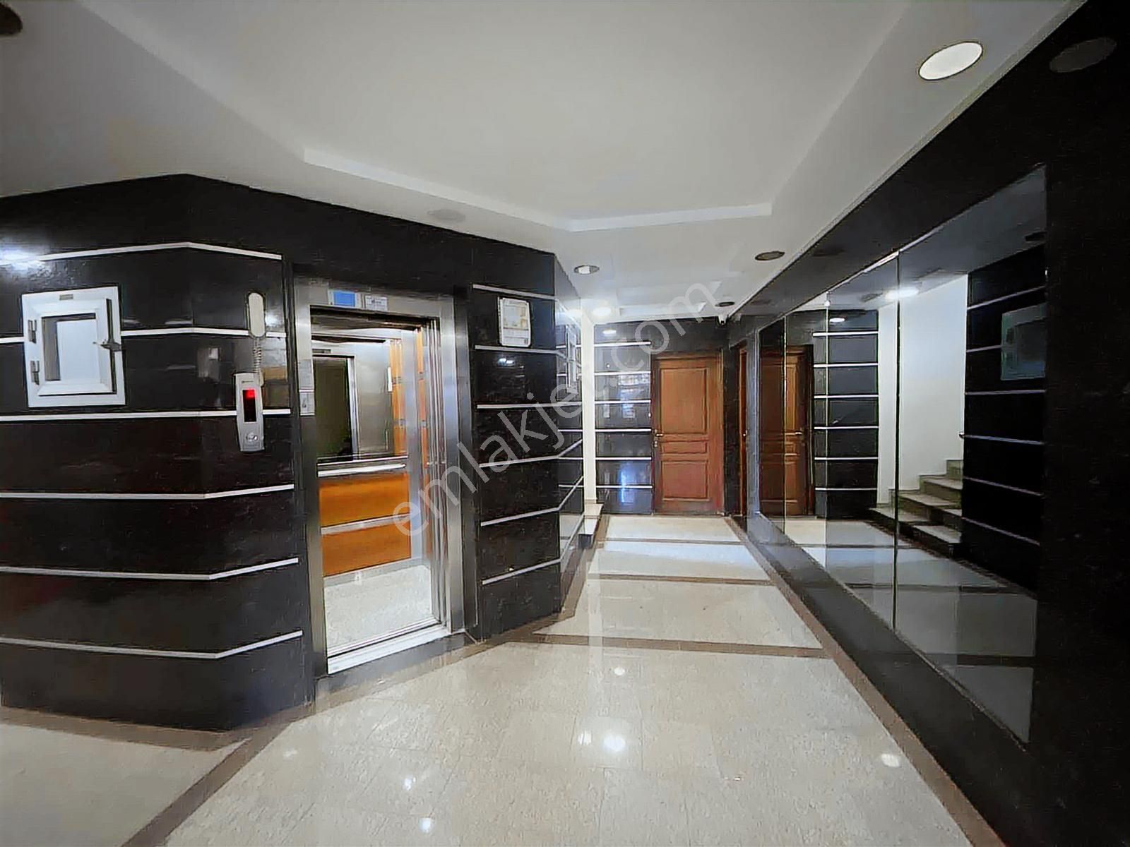 Belediye Evleri 3+1 Ultra Lüks Satılık Daire - Görsel 13