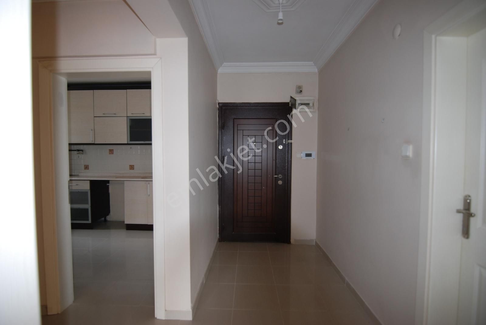 Selçukbey Mahallesi'nde Kiralık 2+1 Daire - Görsel 7