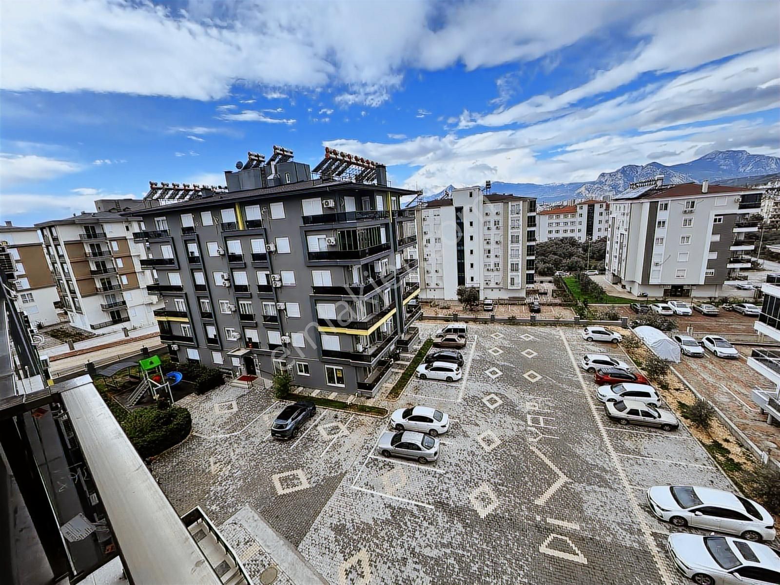 Göçerler'de Kiralık 2+1.site İçi Doğalgazlı Havuzlu Hast.yakını