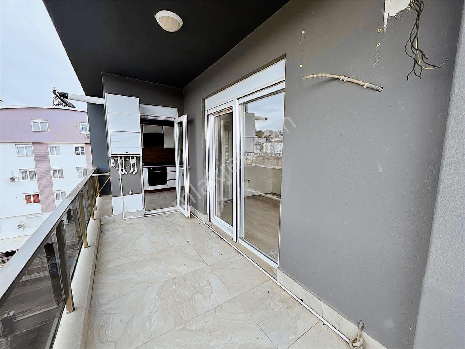 Göçerler'de Kiralık 2+1.site İçi Doğalgazlı Havuzlu Hast.yakını - Görsel 21