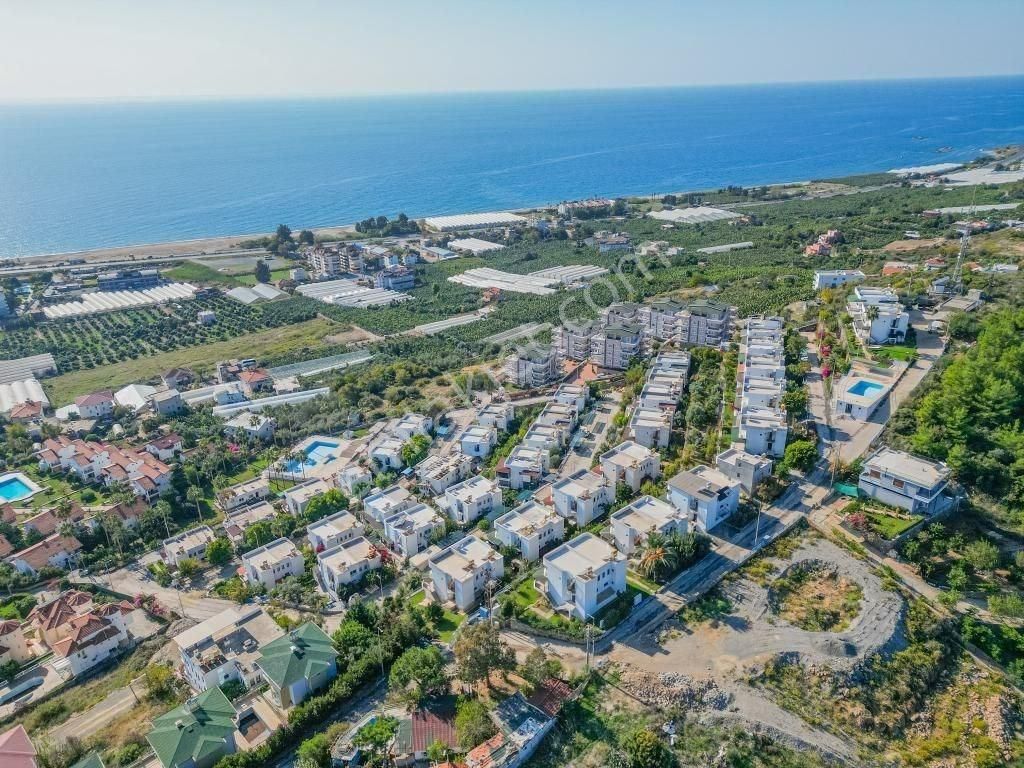 Alanya / Demirtaş’ta Deniz Manzaralı 3+1 Satılık Villa