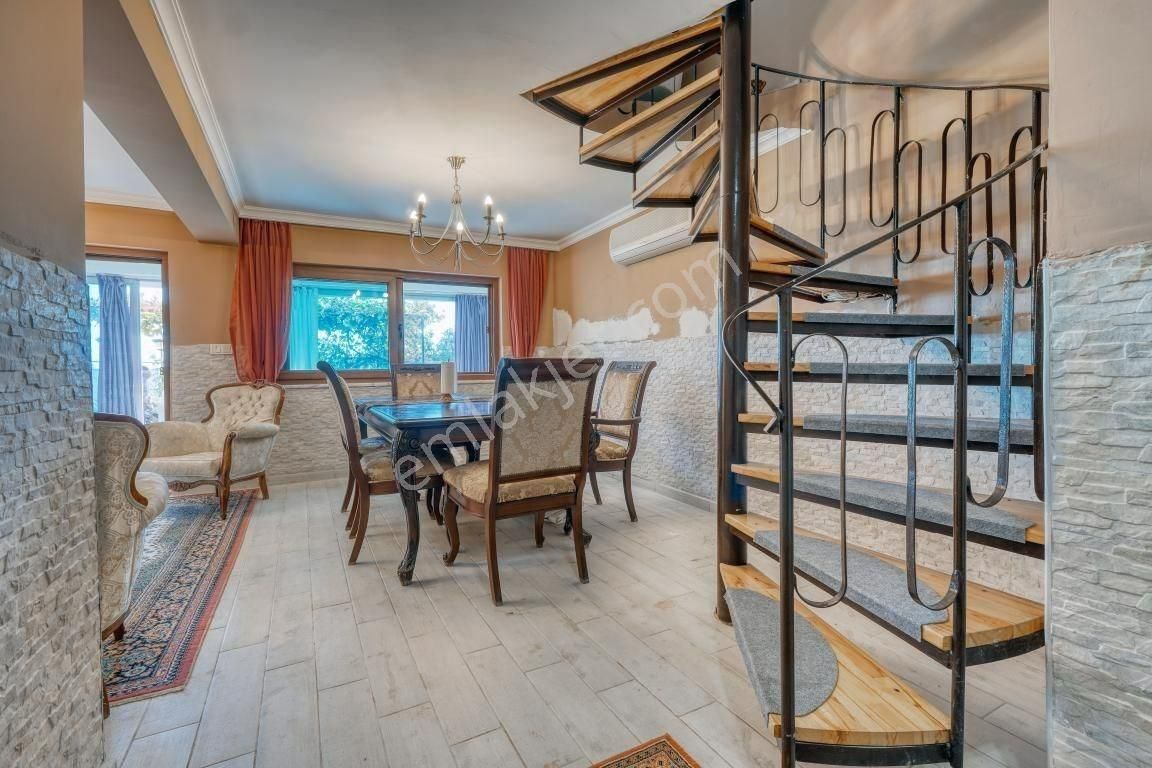 Alanya / Demirtaş’ta Deniz Manzaralı 3+1 Satılık Villa - Görsel 9