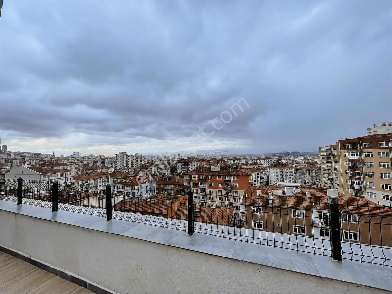 Metroya Yürüme Mesafesinde Yapılı Satılık 3+1 Daire - Görsel 27