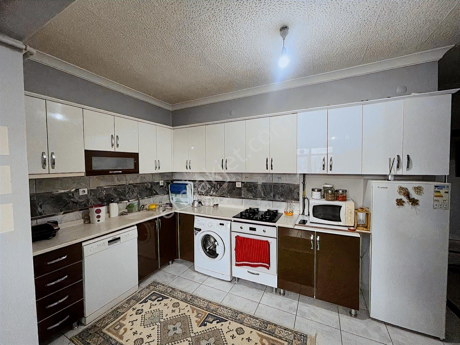 Metroya Yürüme Mesafesinde Yapılı Satılık 3+1 Daire - Görsel 18