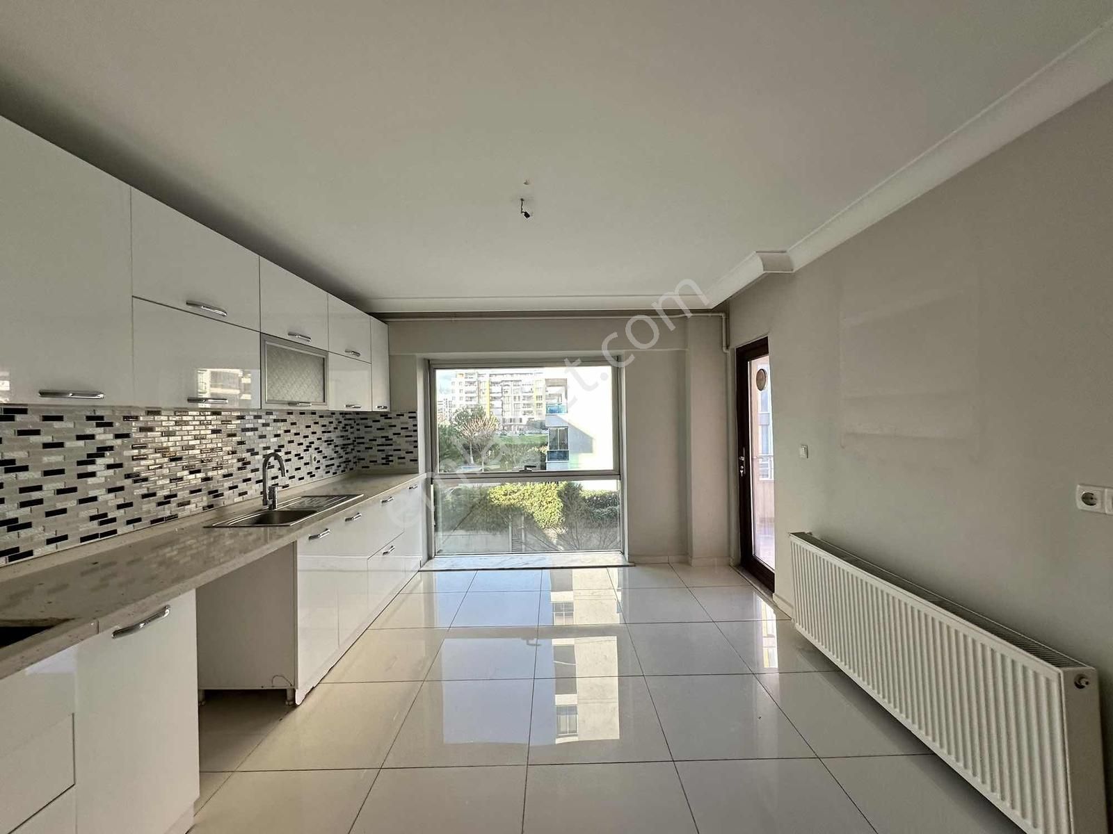 23 Nisan Mah. Arakat 3+1 Geniş Kiralık Daire - Görsel 14
