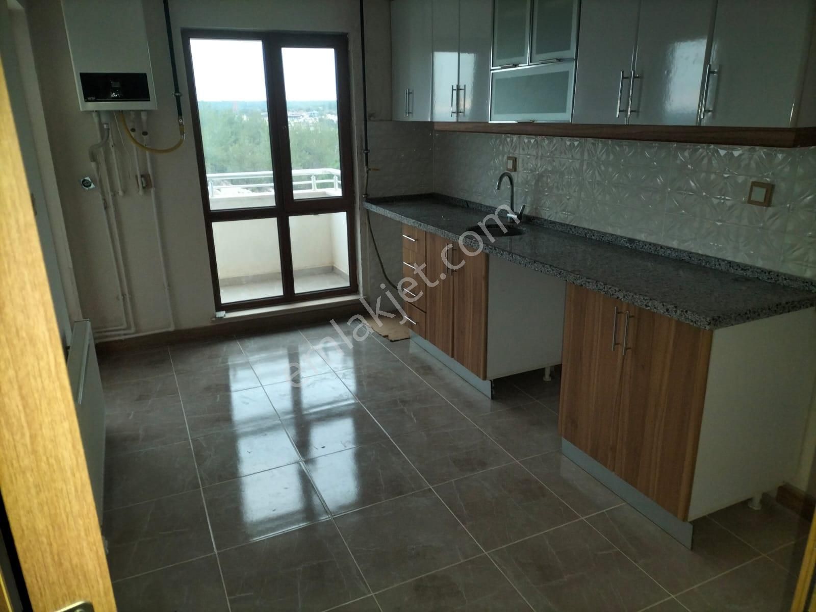 Adana Sarıçam Buruk Tokilerde Kiralık 2+1 Kiralık Doğalgazlı Kombilir Fırsat Daire