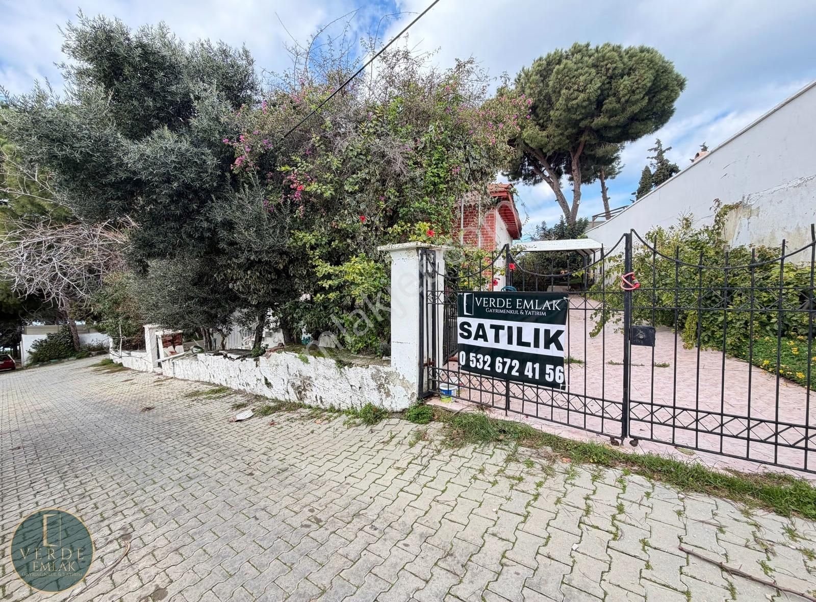 Çeşme Ardıç'ta Muhteşem Konumlu 343 M2 Arsa Paylı Villa - Görsel 7