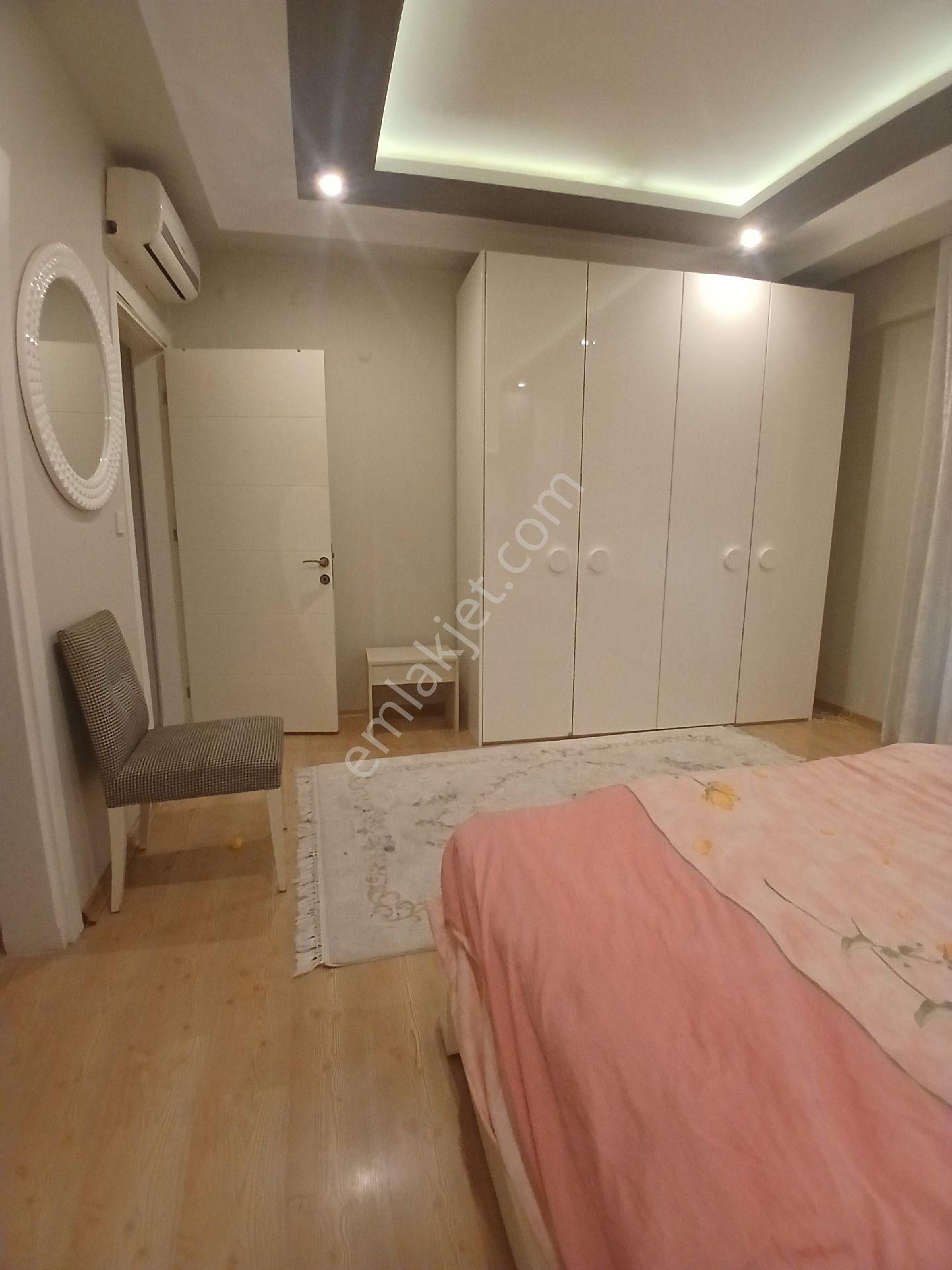 İzmir Torbalı Muratbey Mahallesinde Havuzlu Sitede 3+1 Full Eşyalı Kiralık - Görsel 35