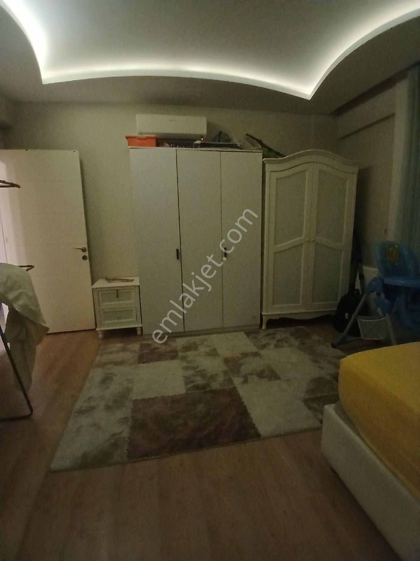 İzmir Torbalı Muratbey Mahallesinde Havuzlu Sitede 3+1 Full Eşyalı Kiralık - Görsel 24