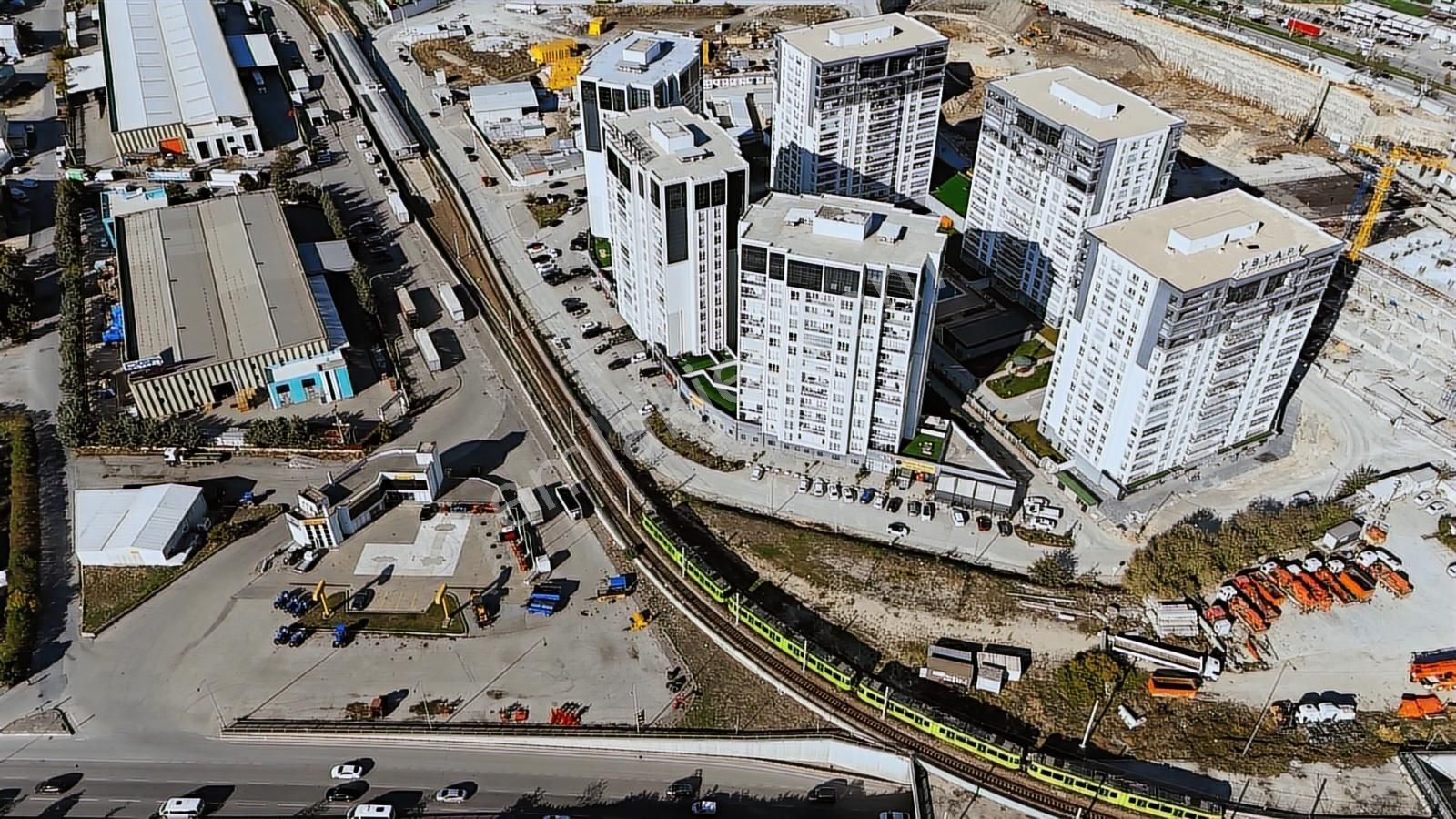 Shu-03 Sitesinde Metroya 50 Metre Mesafede Güvenlikli 2+1 Köşe - Görsel 10