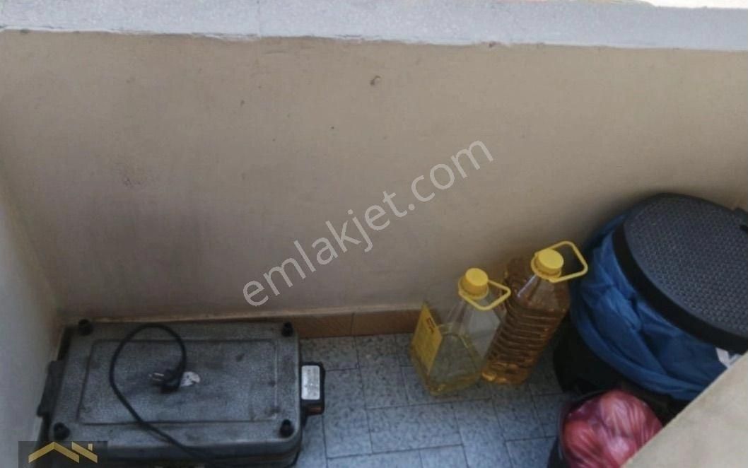 Bahçelievler Ahmet Yesevi Cad. Kiralık 1.kat 2+1 - Görsel 8