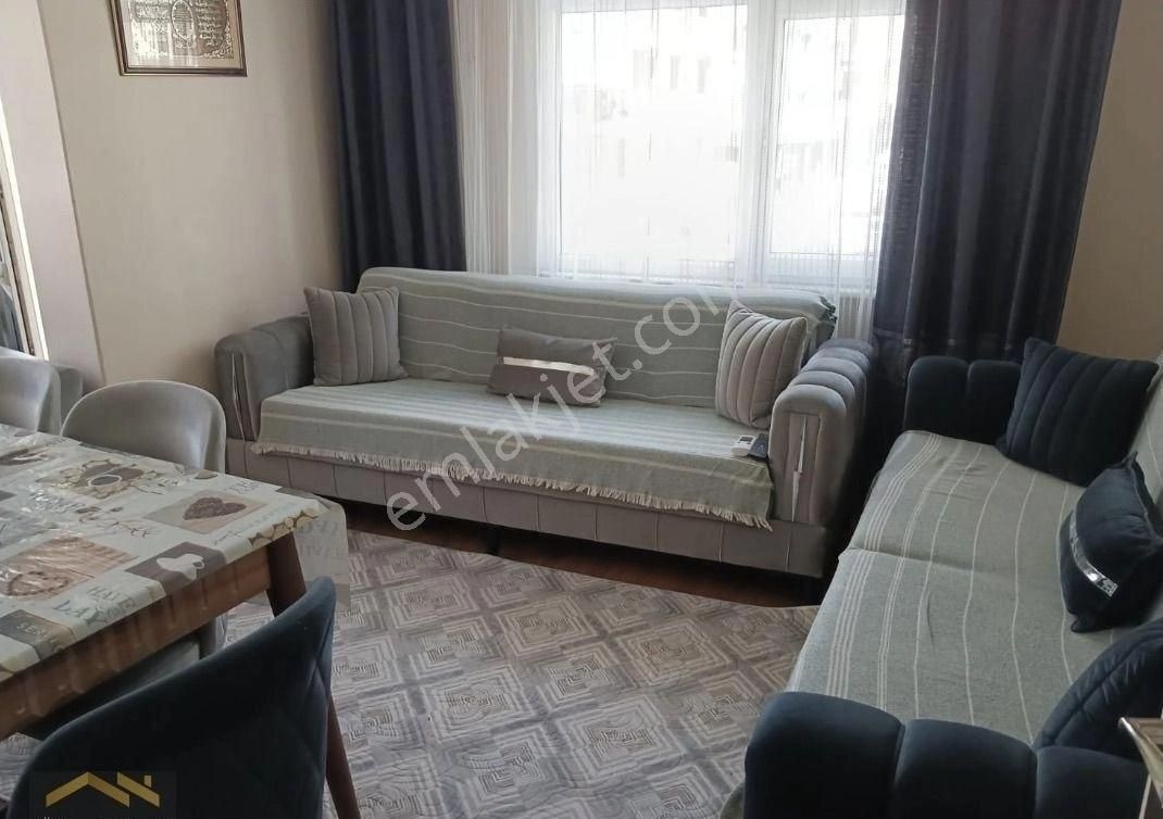 Bahçelievler Ahmet Yesevi Cad. Kiralık 1.kat 2+1 - Görsel 5