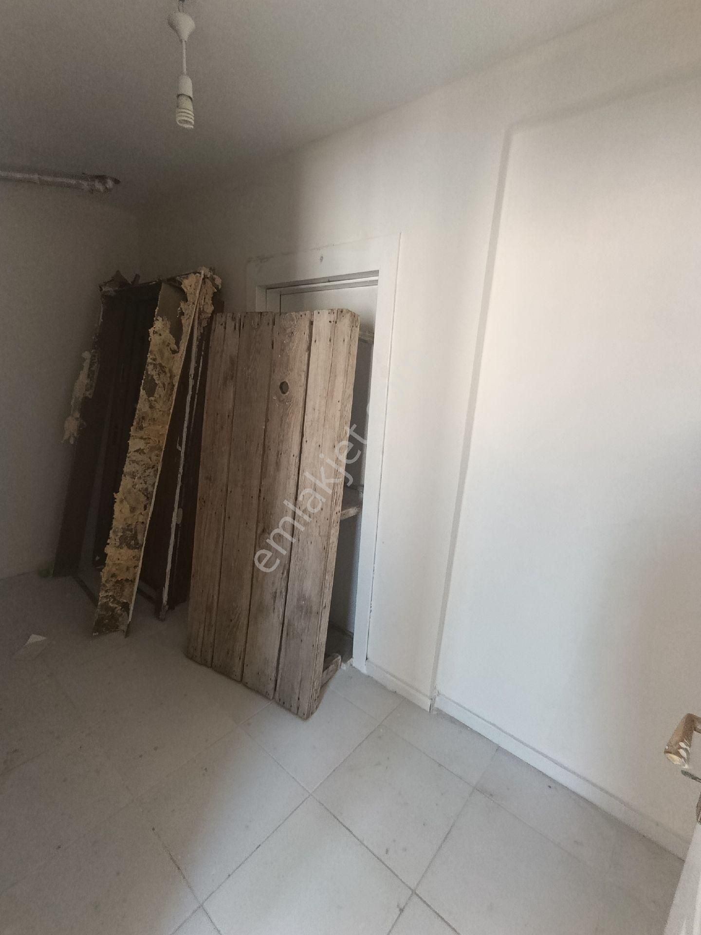 Osmangazide Cadde Üstü Kombili Kiralık 4+1 - Görsel 14