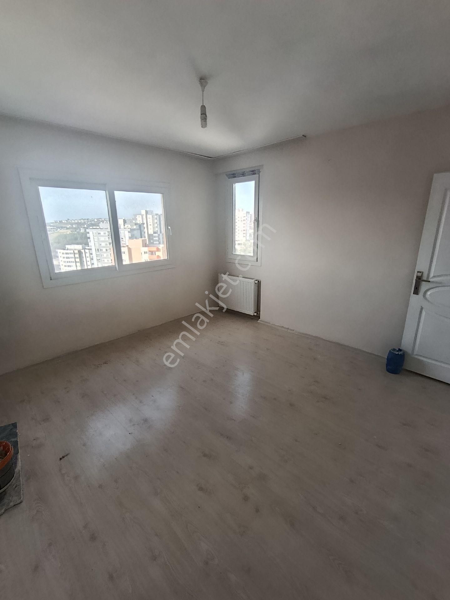 Osmangazide Cadde Üstü Kombili Kiralık 4+1 - Görsel 16