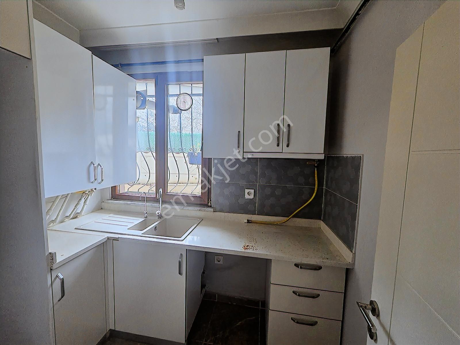 Çekmeköy Taşdelende Butik Site İçerisinde Kiralık 1+1 Daire - Görsel 4