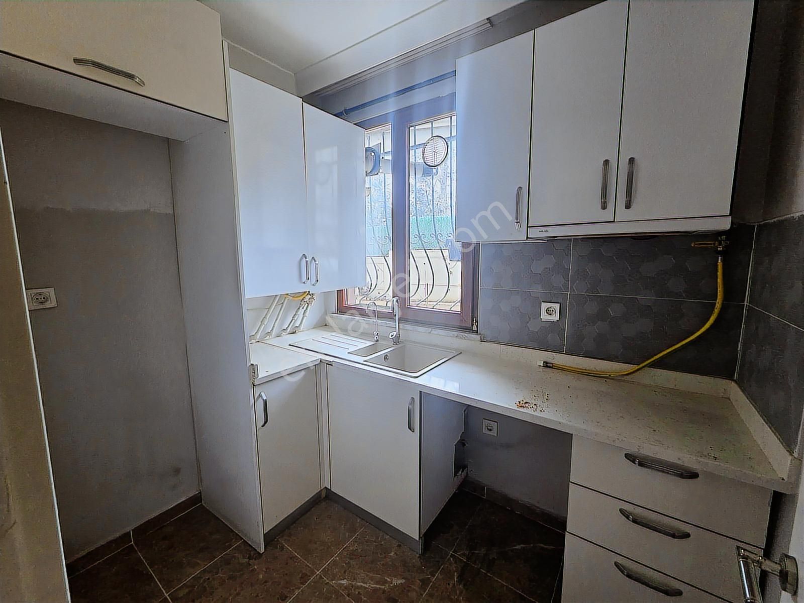 Çekmeköy Taşdelende Butik Site İçerisinde Kiralık 1+1 Daire - Görsel 3