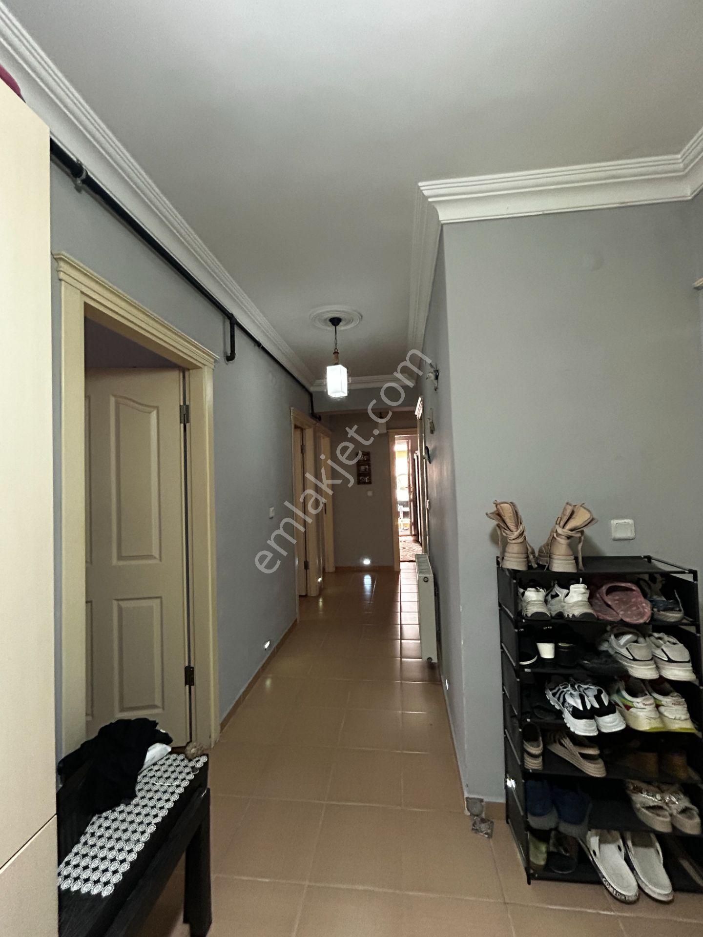 Turyap Buca'dan Hasanağa Park Dibi Ana Cadde Üzerinde Harika 3+1 - Görsel 8