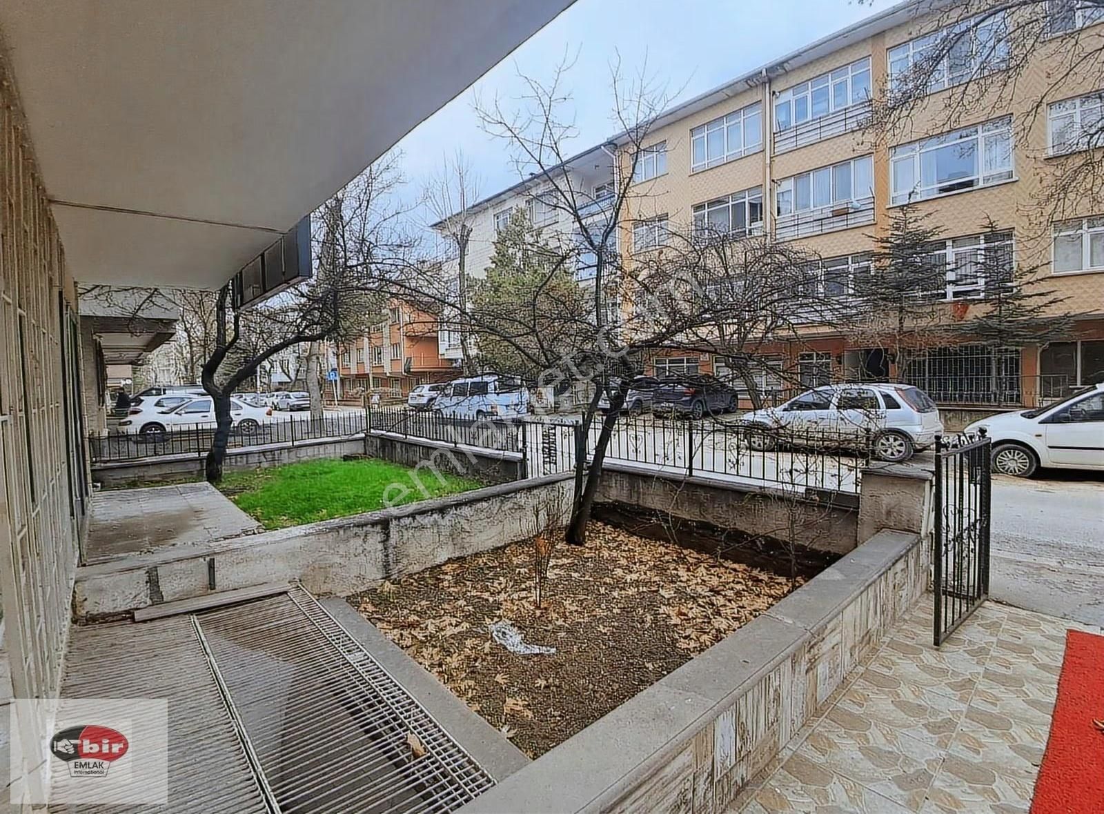 Esat Başçavuş Sokakta 3+1 Kombili Kiralık Daire - Görsel 14