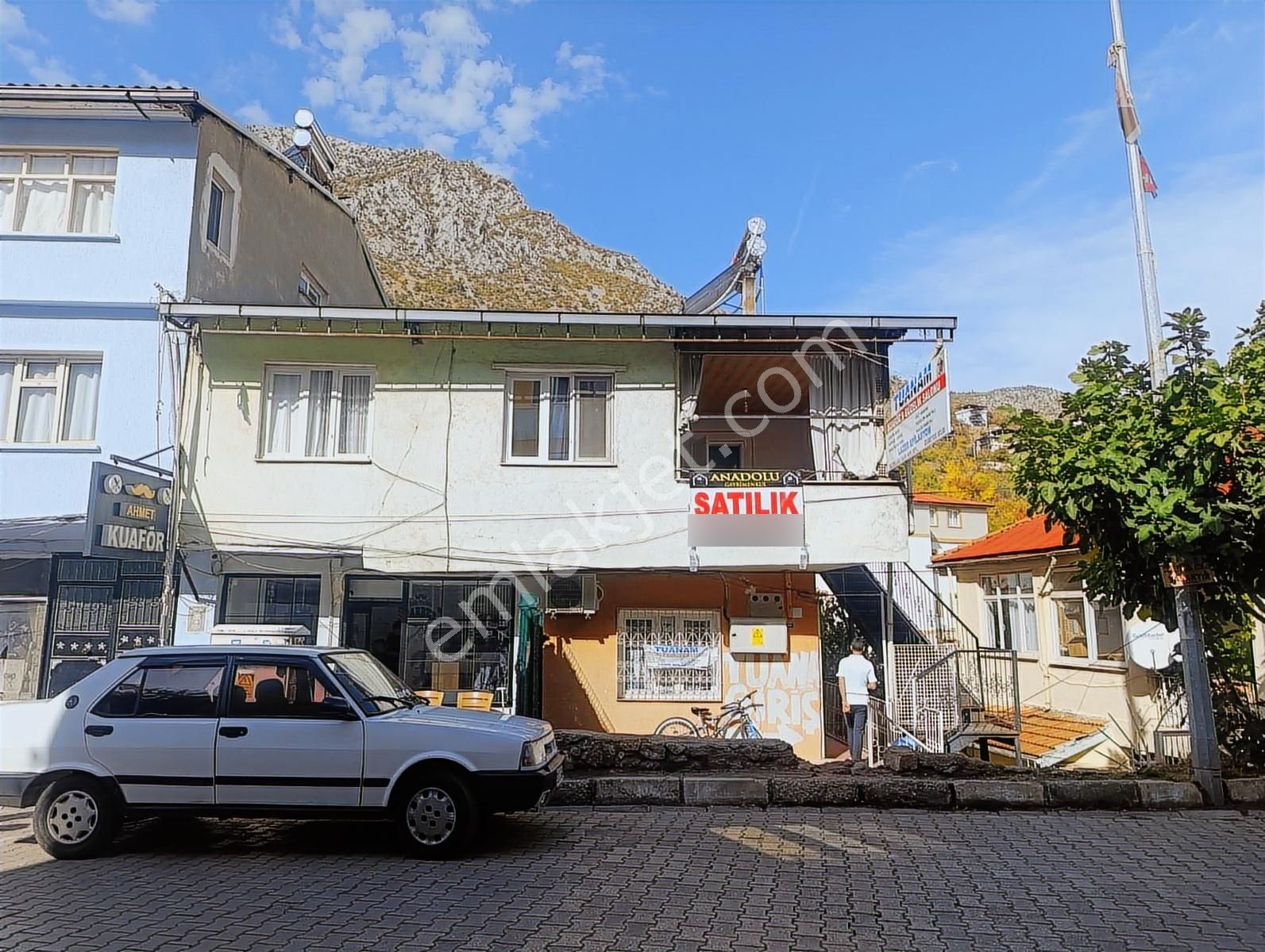 Anadolu Gayrimenkulden Saimbeyli De Satılık Ev Ve İşyeri