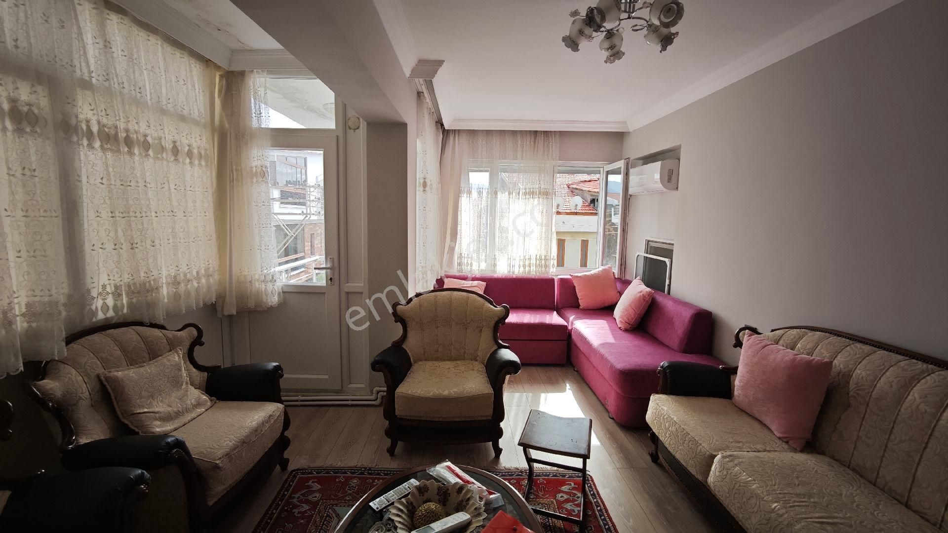 Güzelbahçe Yalı Mh Plaj Dibinde Kiralık 2+1 Full Eşyalı - Görsel 31