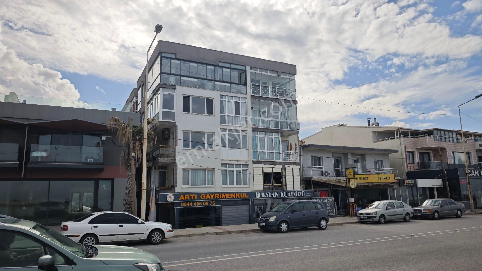 Güzelbahçe Yalı Mh Plaj Dibinde Kiralık 2+1 Full Eşyalı - Görsel 33