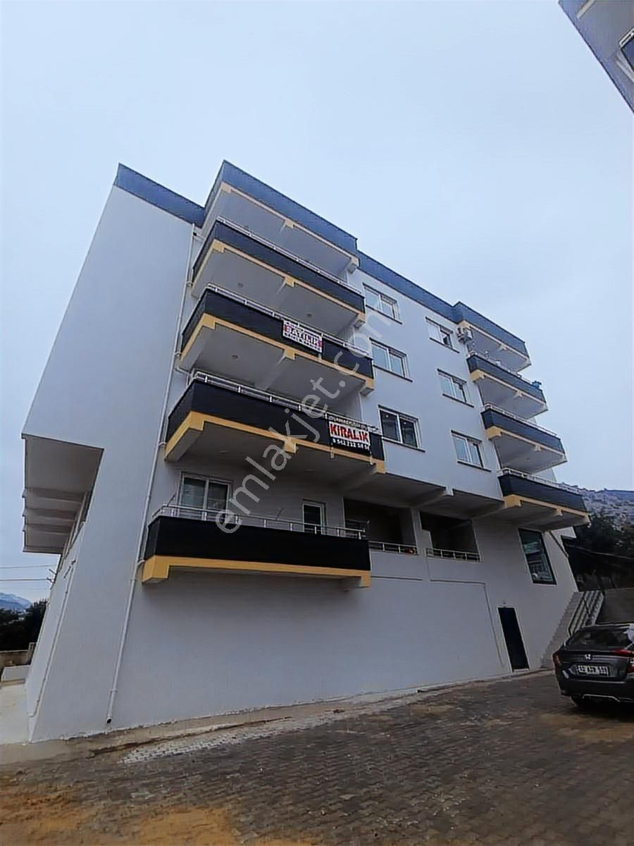 Anadolu Gayrimenkulden 3+1 Az Katlı Kombili