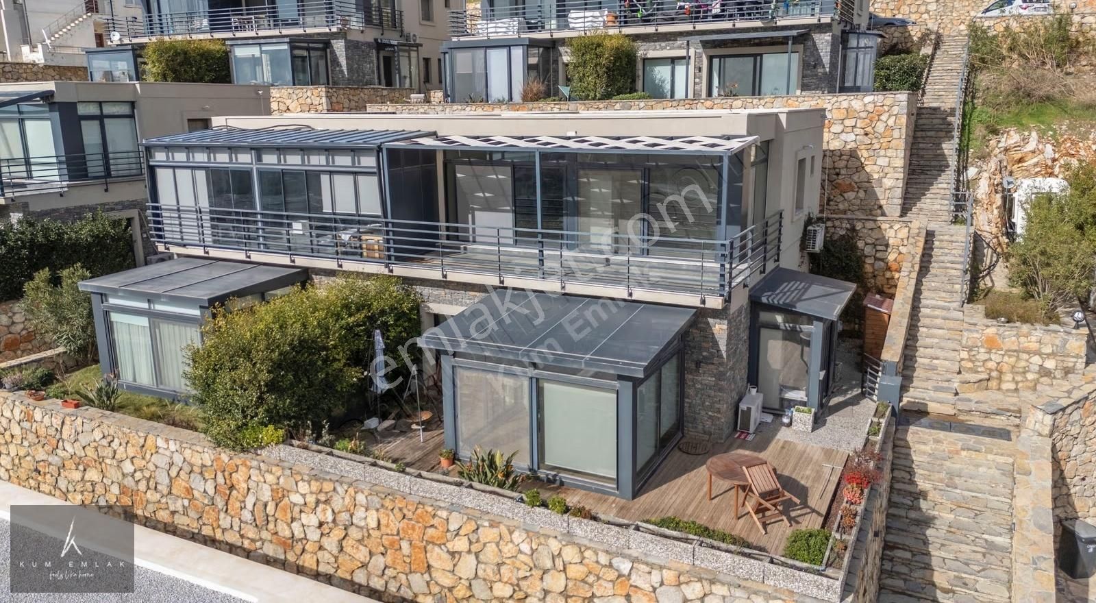 Bodrum Konacık'ta Deniz Manzaralı, 2+1 Satılık Lüks Daire