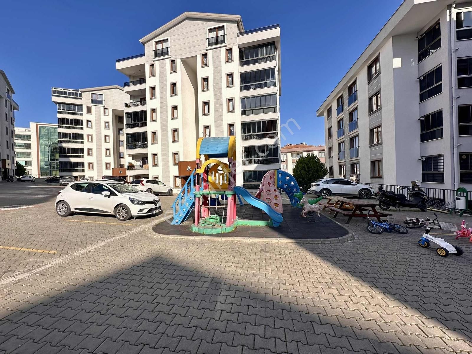 Mudanya Siteler Mah. Site İçerisinde Satılık 2+1 Eşyalı Daire - Görsel 20