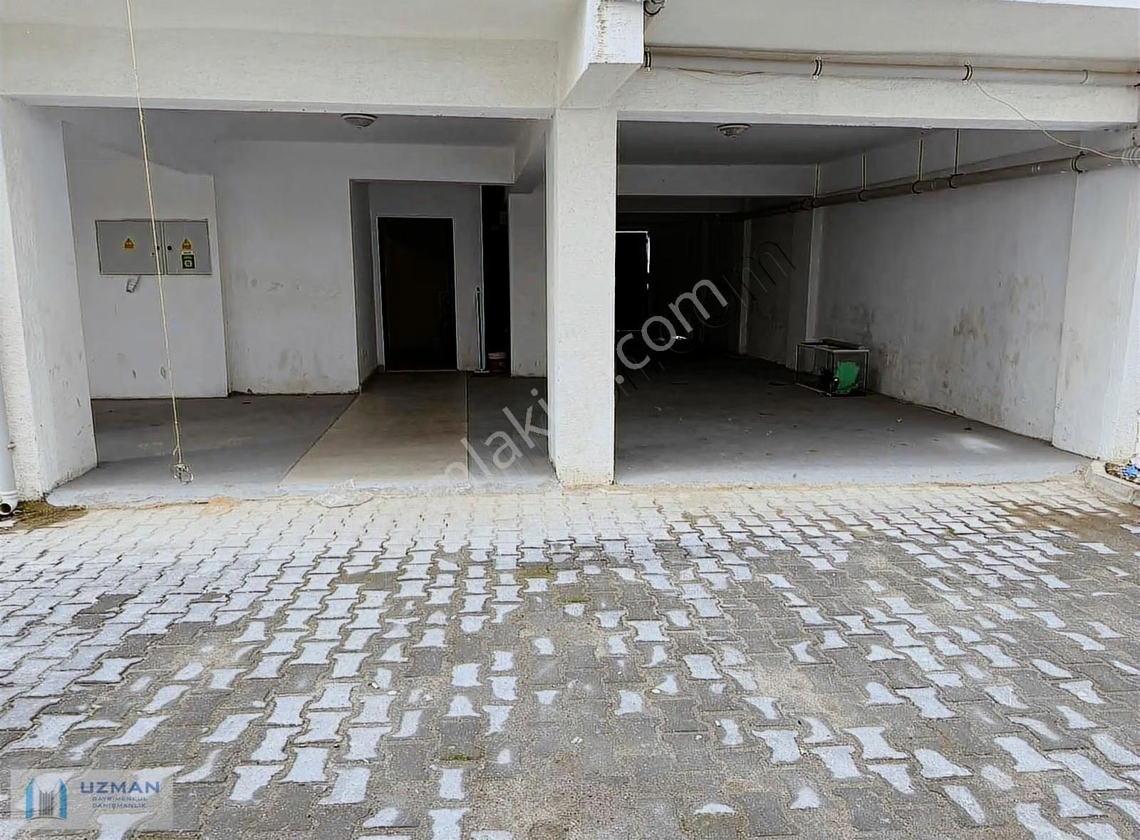 Uzman'dan Atatürk Caddesi Yakını 3+1 Otopark Üstü Daire - Görsel 14