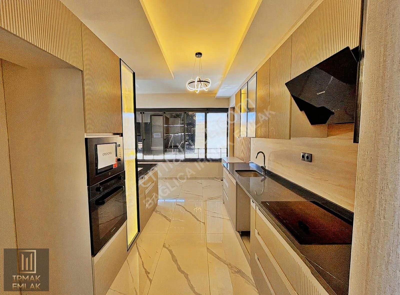 Irmak Emlak-atayurt Mah. 2 Blok Site 2+1 Bağımsız Mutfak Daire