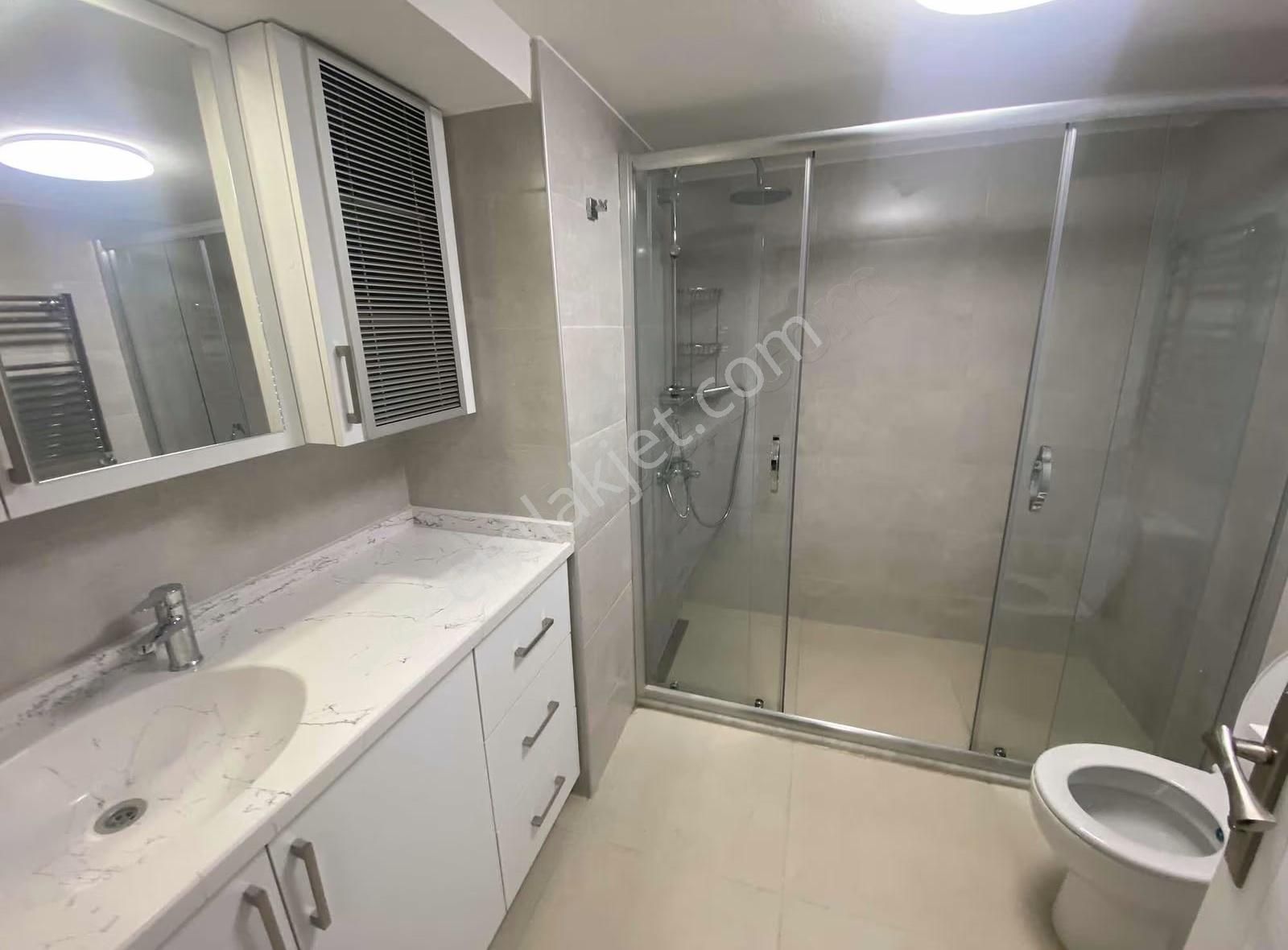 3+1 Beşiktaş Çırağanda Kombili Balkonlu Sıfır Yenilenmiş Daire - Görsel 3