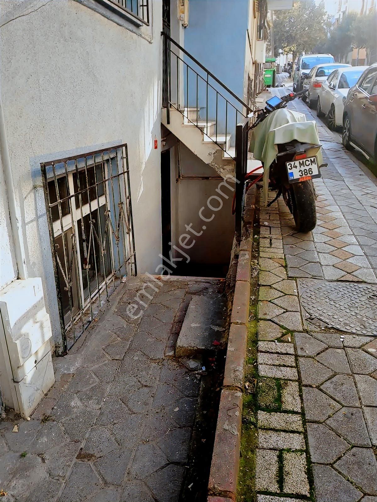 Özbil Gayrimenkul' Den Satılık Tramvaya Yakın 2+1 Bahçekat Daire - Görsel 4