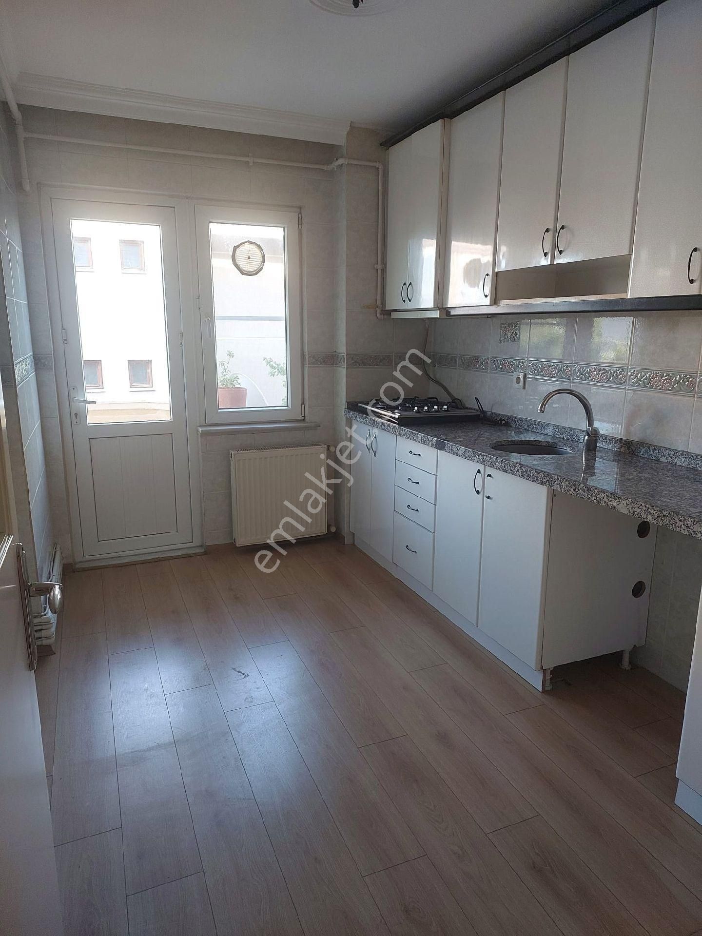 Bursa Nilüfer Konak Mahallesi Konak Caddesi'nde, Sahibinden Kiralık 3+1 Daire - Görsel 9