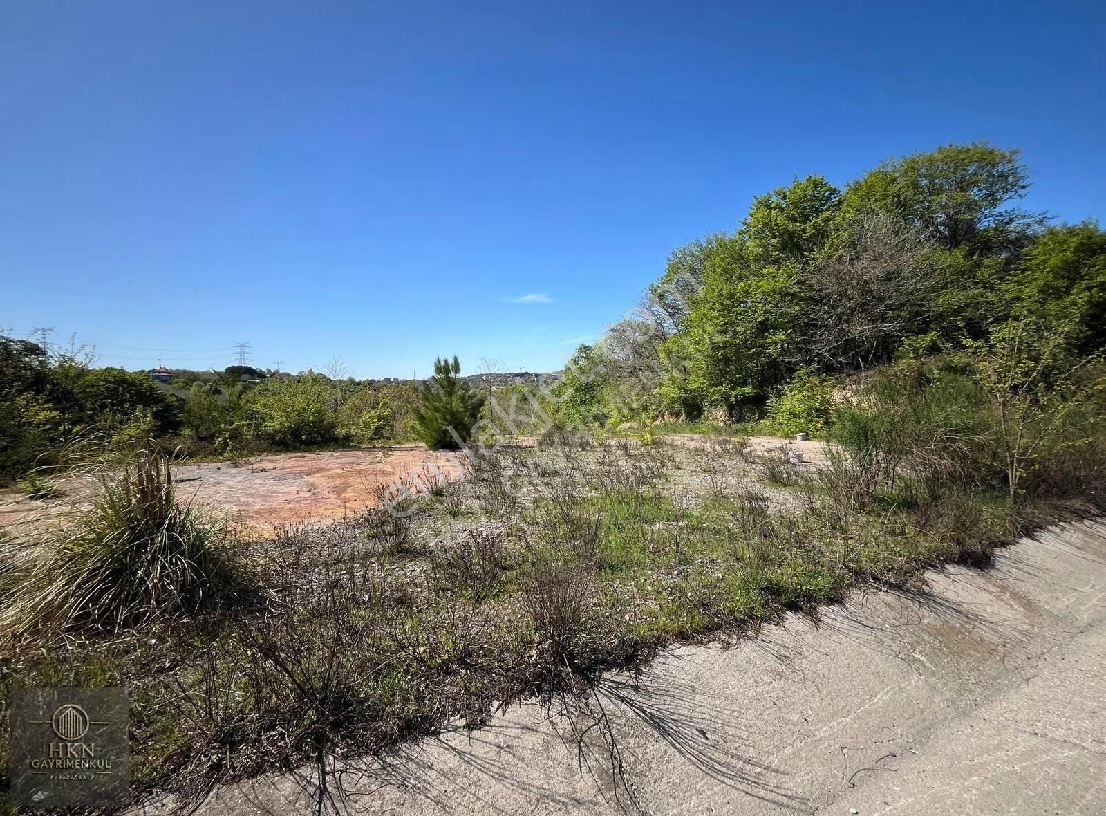 İstanbul Beykoz'da 2.000 M² Villa İmarlı Arsa - Ana Cadde Üzeri