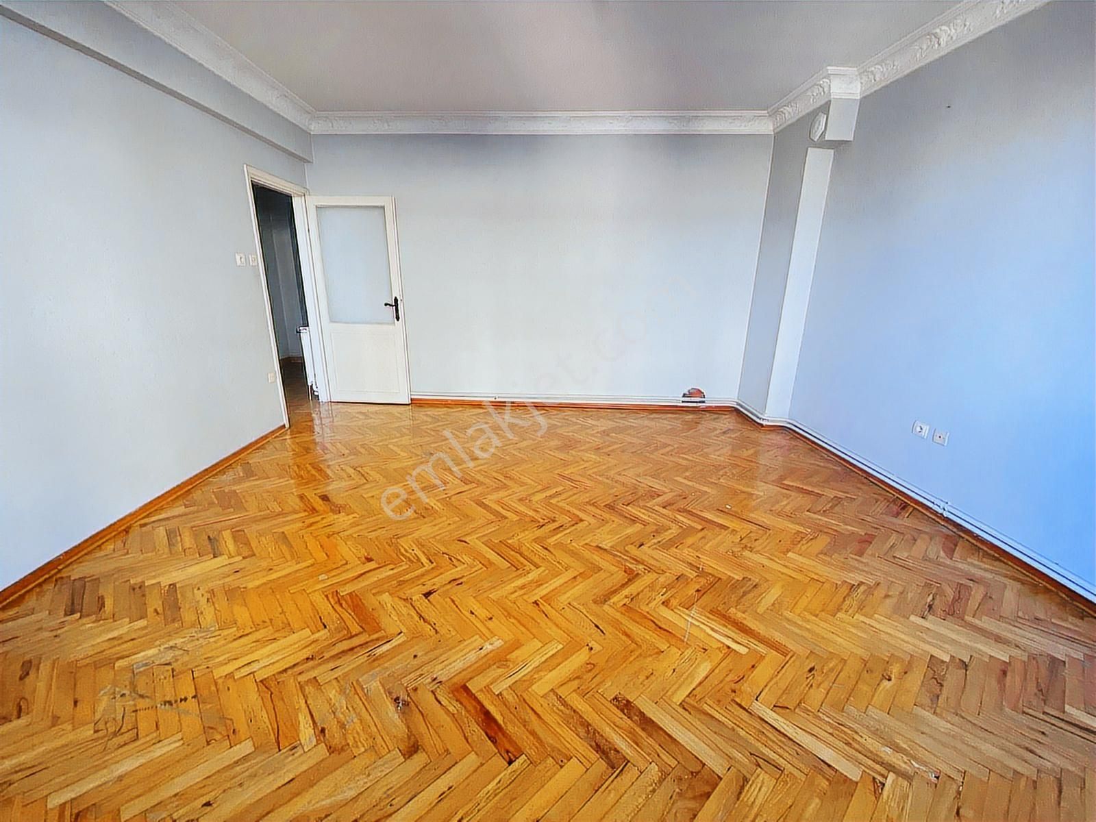 ╣goped╠ Çarşamba Pazarı Yanında Kiralık 120m2 Daire 3+1 Ve 2.kat