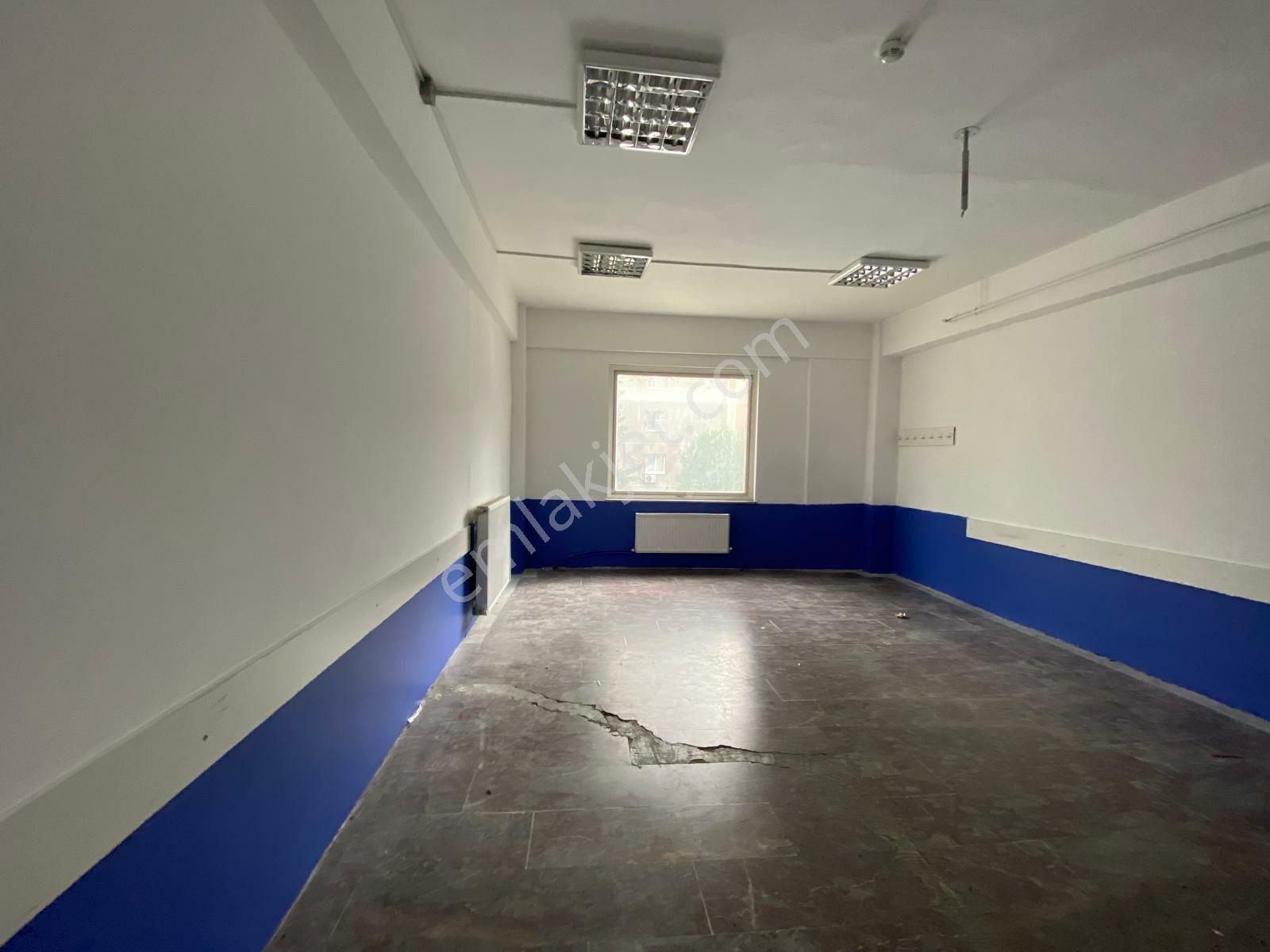 Beylikdüzü Barış Mahallesinde Merkezde 200 M2 Kiralik - Görsel 20